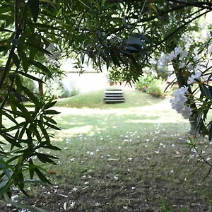  Apartment Le Rondinelle